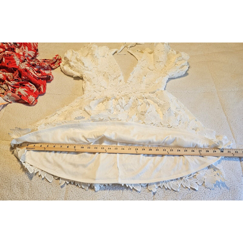 Grace White Lace Mini Dress Size S Puff Sleeve V-Neck Open Back Boho Cottage - Picture 10 of 12